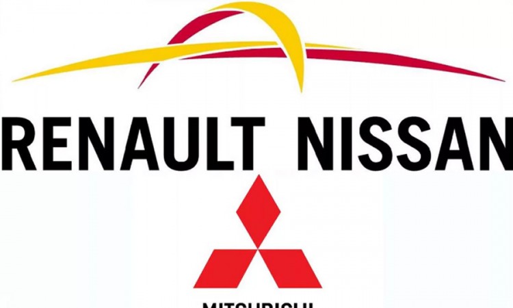 Japan želi da sačuva savez Nissana, Renaulta i Mitsubishija