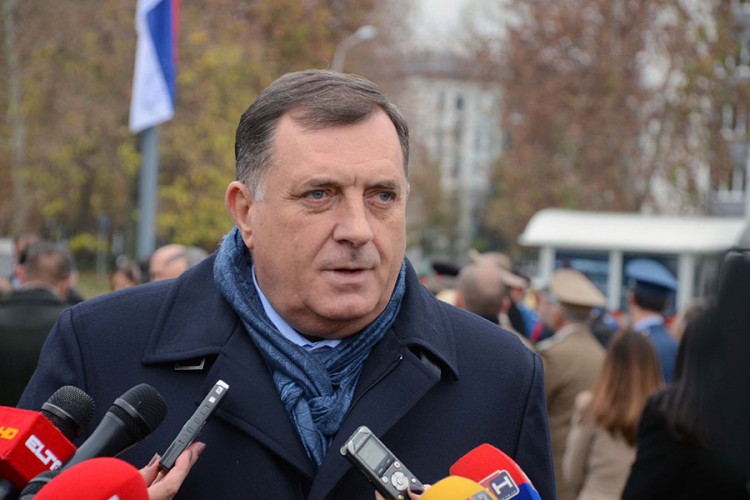 Dodik: Sjećati se heroja stradalih za Srpsku