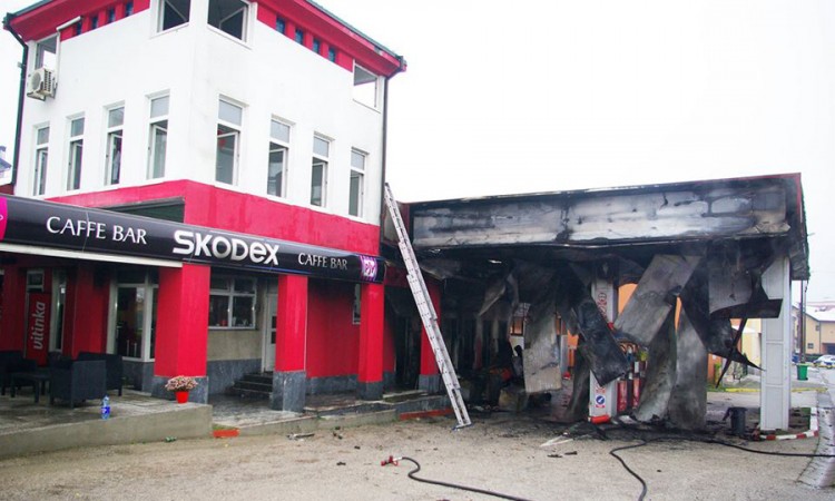 Vlasnik izgorjele pumpe u Derventi tvrdi da su radnici priznali podmetanje požara