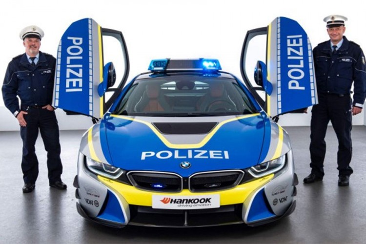 Da li je ovo idealno policijsko vozilo za Autoban?