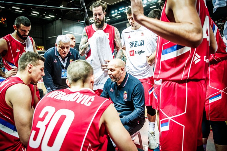 Srbija razbila Grčku za korak bliže Mundobasketu