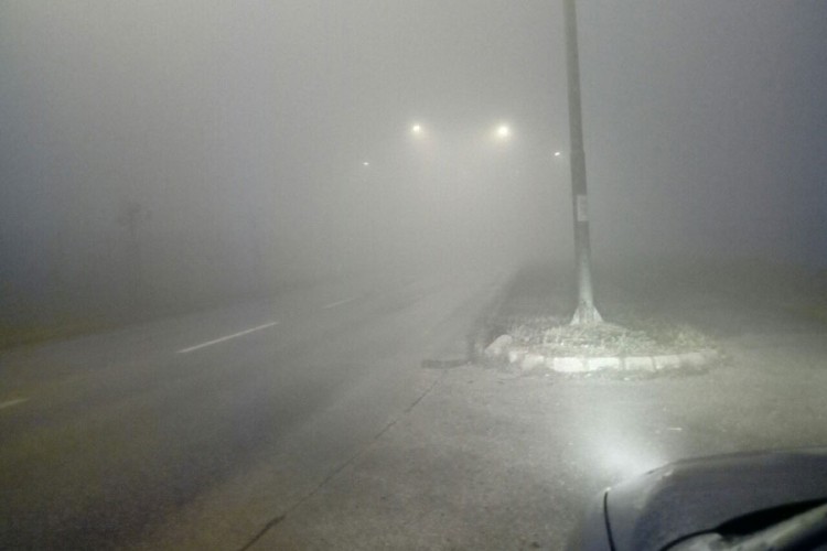 Vožnja "vezanih očiju": Savjeti za vožnju po magli