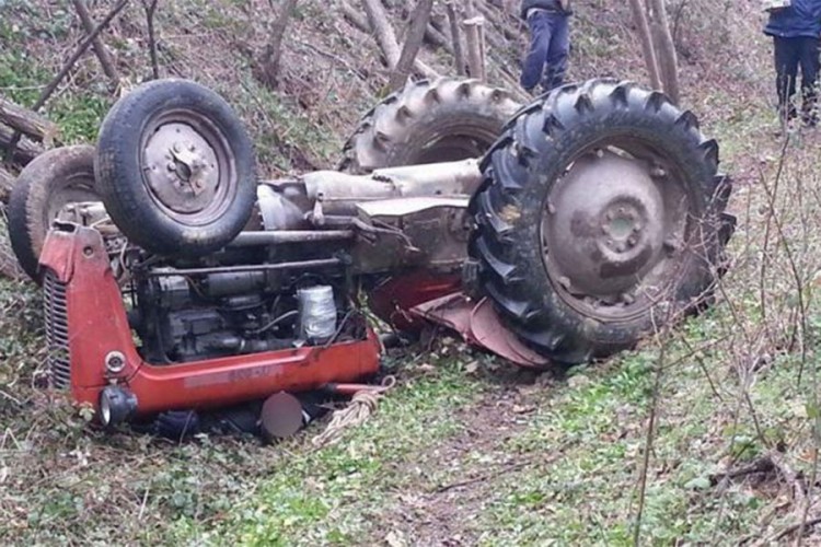 Traktorista poginuo u Prijedoru