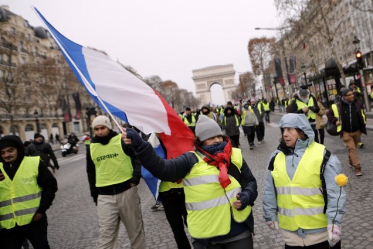 Opsadno stanje u Parizu, policija uhapsila 21 osobu