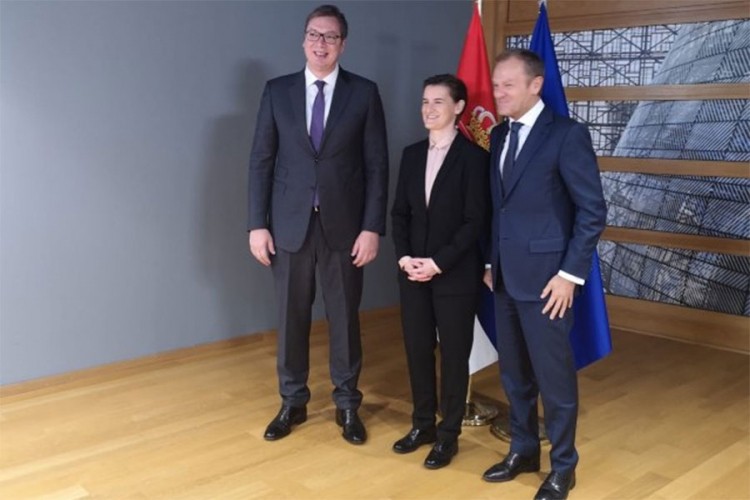 Vučić i Tusk: Preduslov za razgovore je da Priština povuče nelegalne poteze
