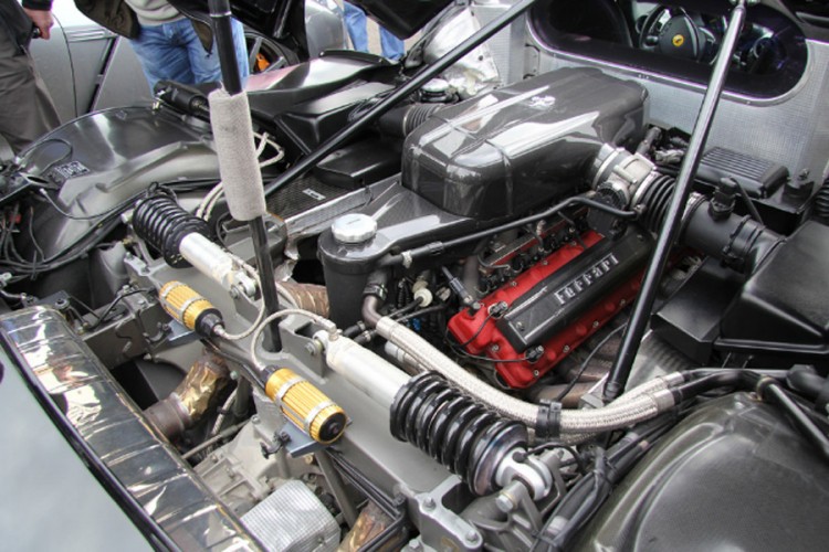Polovan motor iz Ferrarija Enzo skuplji od novog 812 Superfast