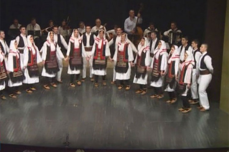 Održan godišnji koncert KUD "Mladen Stojanović"