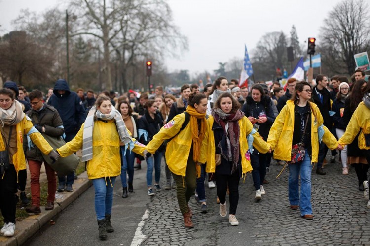 Demonstracije protiv abortusa u Parizu