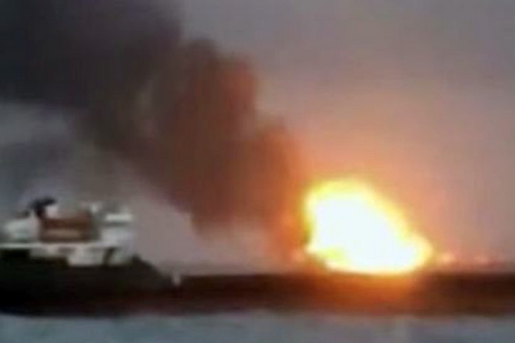 Požar na dva broda u Kerčkom moreuzu, najmanje 10 mrtvih