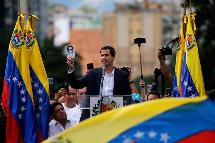 Priznanja Guaida za predsjednika, Maduro protjeruje diplomate