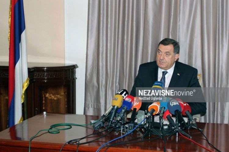 Dodik: Niko se ne može igrati Republikom Srpskom