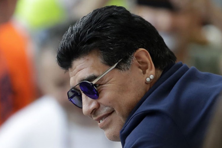 Maradona: FIFA se nije promijenila od odlaska Blatera