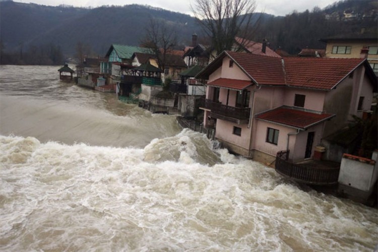Sava i Drina u porastu, domaćinstva nisu ugrožena