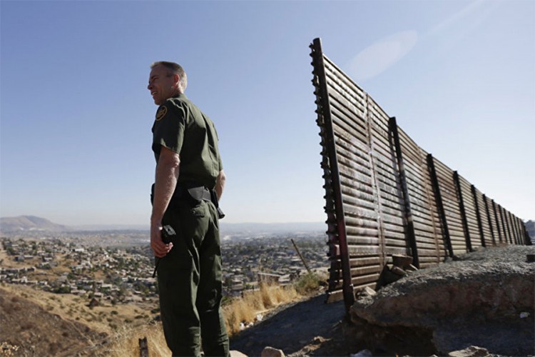Tramp: Izgradićemo ljudski zid na granici sa Meksikom