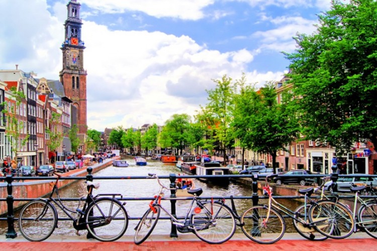Više od 250 kompanija razmatra preseljenje u Holandiju