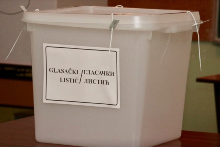 Zatvorena birališta u Trebinju, glasalo 48,9 odsto birača