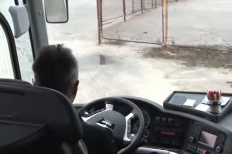Pijani putnik pretukao vozača autobusa