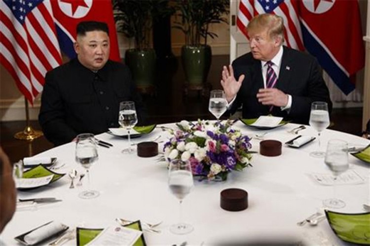 Šta su večerali Tramp i Kim?