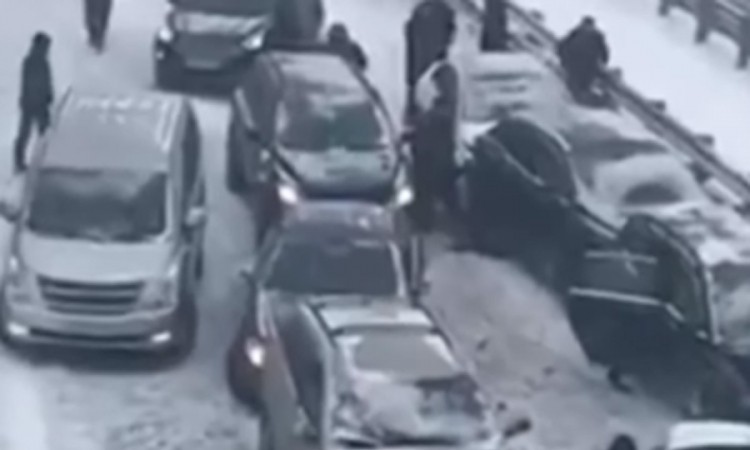 Desetine vozila u lančanom sudaru, objavljen video