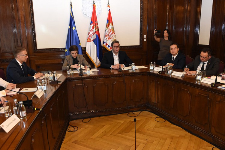 Vučić: Platformom Priština odlučila da prekine dijalog