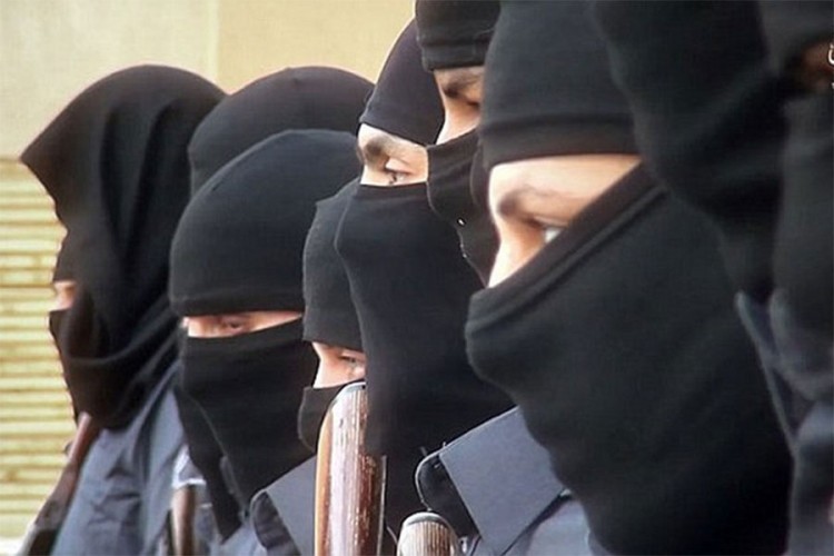 Prkosna nevjesta džihadista obećava osvetu: Bićete u krvi do koljena