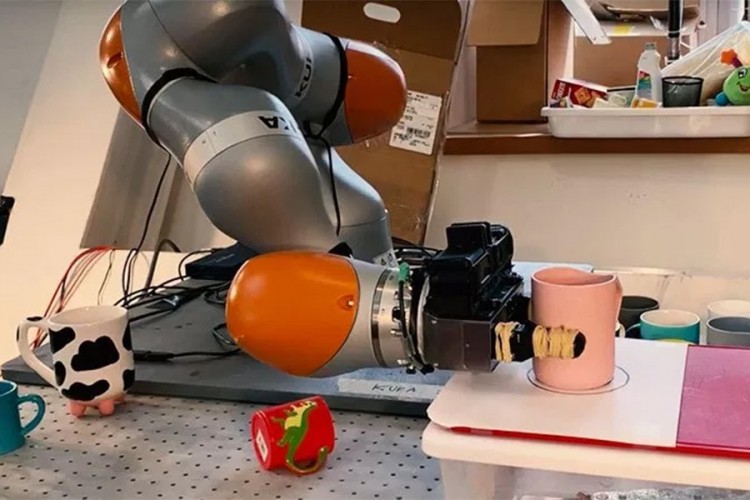 Mehanički mozak podučava robote