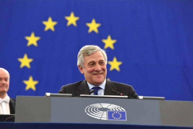 Tajani: Odgoda  Brexita jedino do 18. aprila