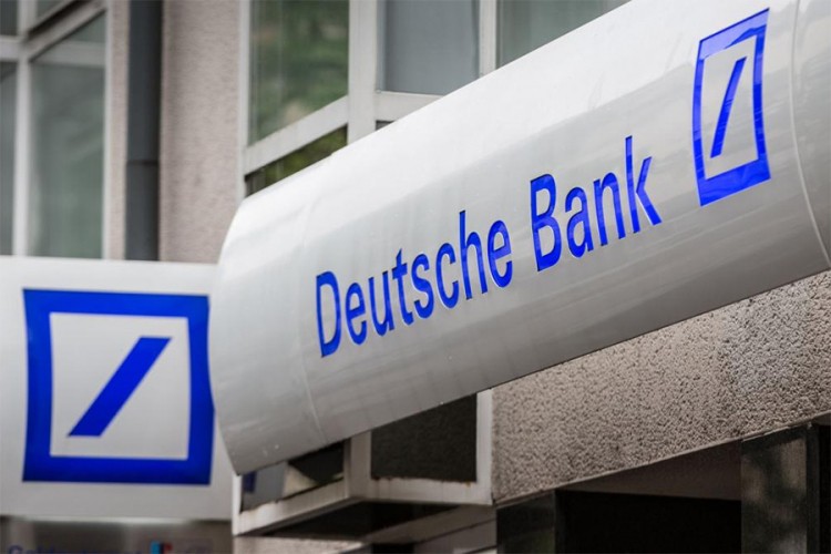 Dvanaest menadžera Deutsche Bank zaradilo 55,6 miliona evra