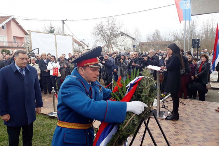 Dodik: Zločini počinjeni nad Srbima ne smiju biti zaboravljeni