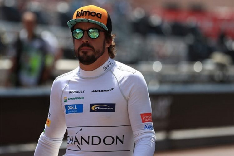 Fernando Alonso u Sajncovom bolidu