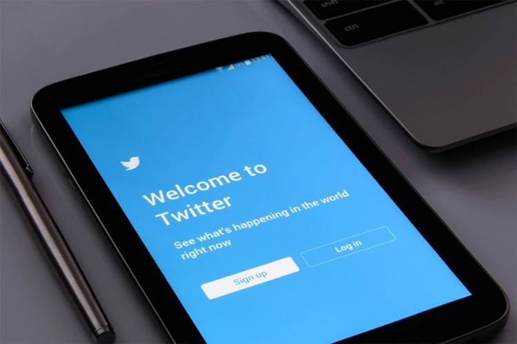 Twitter uveo crnu temu za iOS i Android korisnike