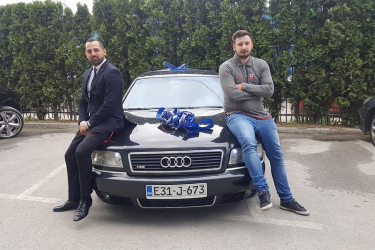 Vlasnik firme iz Sarajeva najboljem radniku poklonio Audi