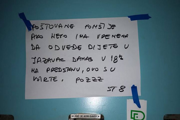Lijep gest u Banjaluci: Komšijama ostavio karte za pozorište u hodniku
