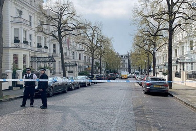 Pucnjava u Londonu: Vozilo udarilo auto ukrajinskog ambasadora