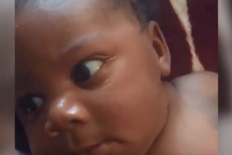 Tata pokazao kako da smirite bebu u trenu i postao viralni hit