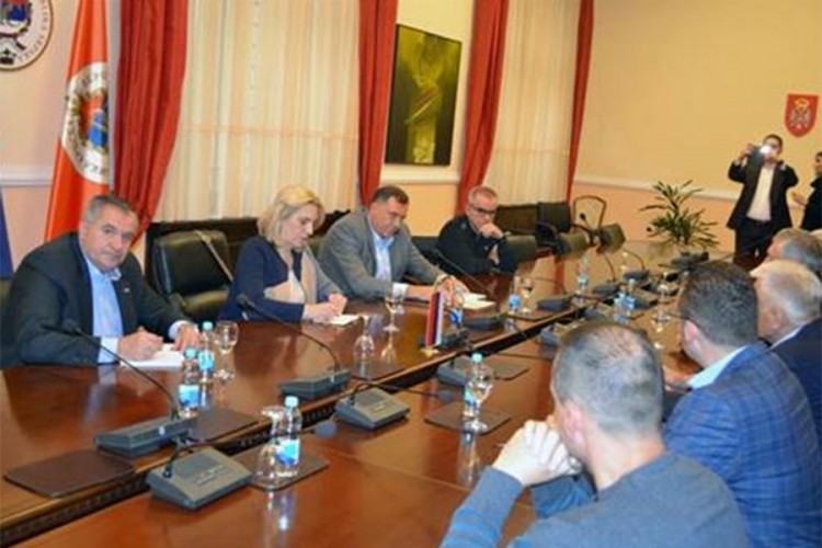 Dodik: Srbima pripada mjesto predsjedavajućeg Savjeta ministara i tri ministarska mjesta