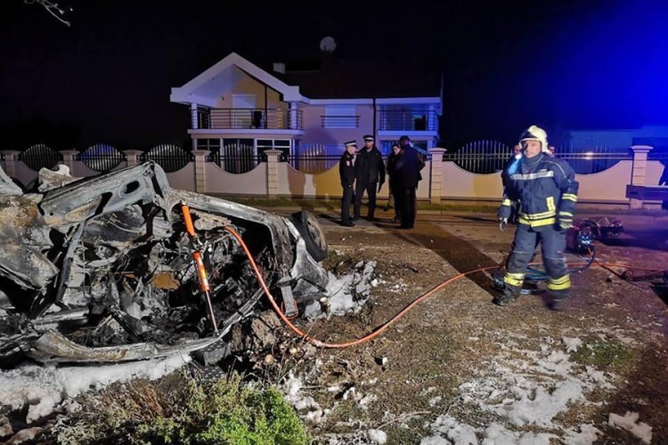 Vozač poginuo u udesu kod Laktaša, auto izgorio