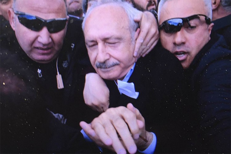 Napadnut lider opozicionog turskog CHP-a