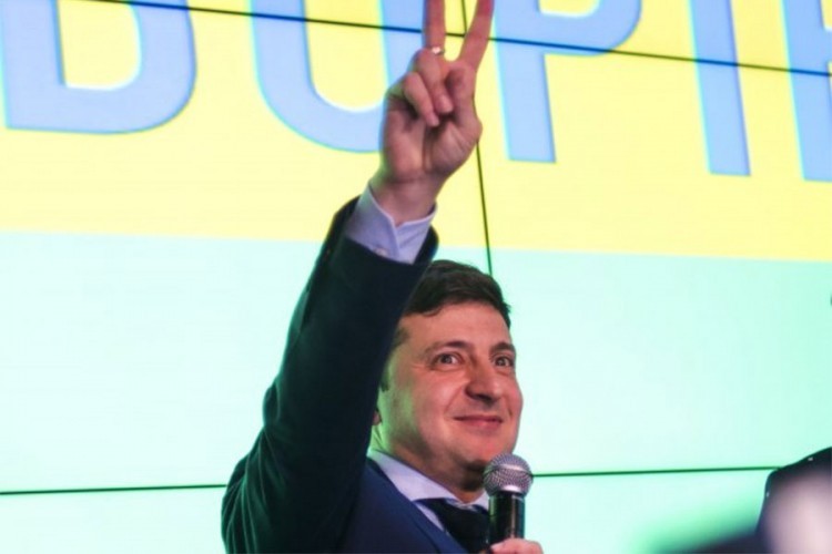 Izbori u Ukrajini: Komičar proglasio pobjedu