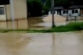 Poplavljena područna škola kod Gračanice