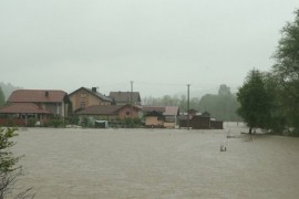 U Čelincu proglašena vanredna situacija, poplavljeno 100 domaćinstava