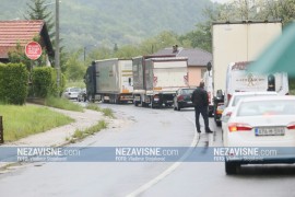 Blokiran saobraćaj na ulazu u Čelinac