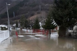 Pliva i Jošavka poplavile stambene objekte u Jezeru