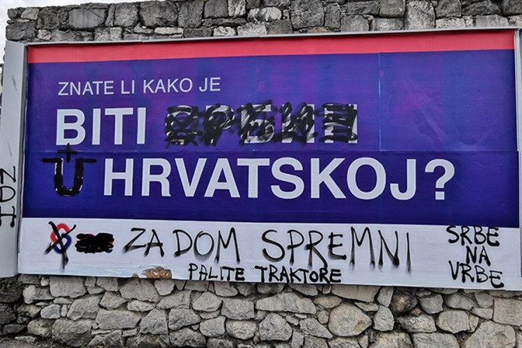 Nacionalističkim porukama išaran, a zatim i uklonjen bilbord SDSS u Splitu