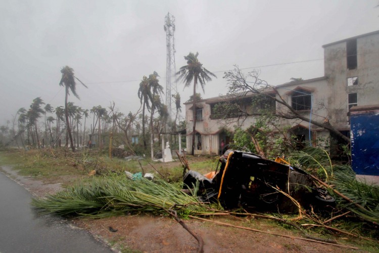 Raste broj žrtava smrtonosnog ciklona u Indiji, objavljeni stravični snimci