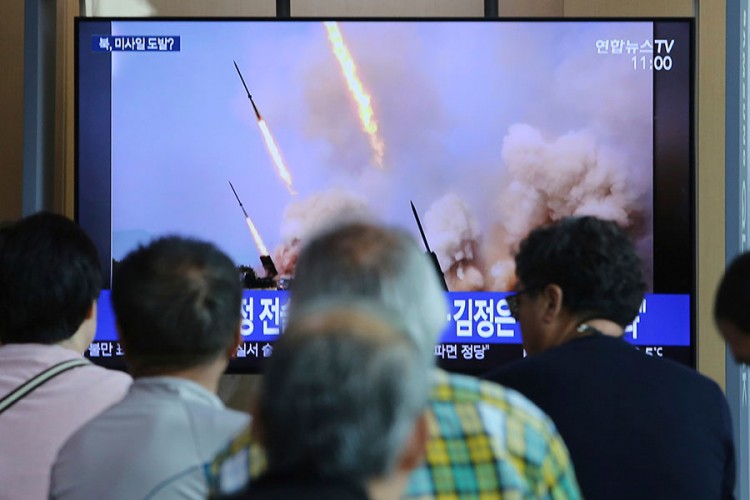 Pjongjang: Lansiranje raketa "rutinsko i u samoodbrani"