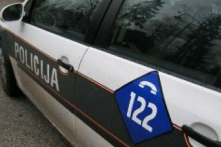 Teška saobraćajna nezgoda kod Mostara, povrijeđeno pet Amerikanaca