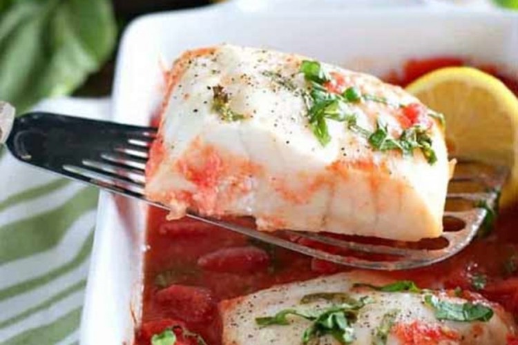 Bijela riba u paradajz sosu