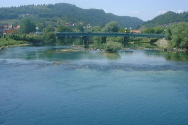 Rijeka Bosna ne prijeti Doboju