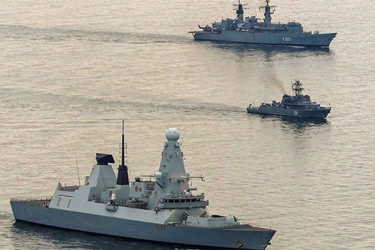 NATO brodovi uplovljavaju u Split